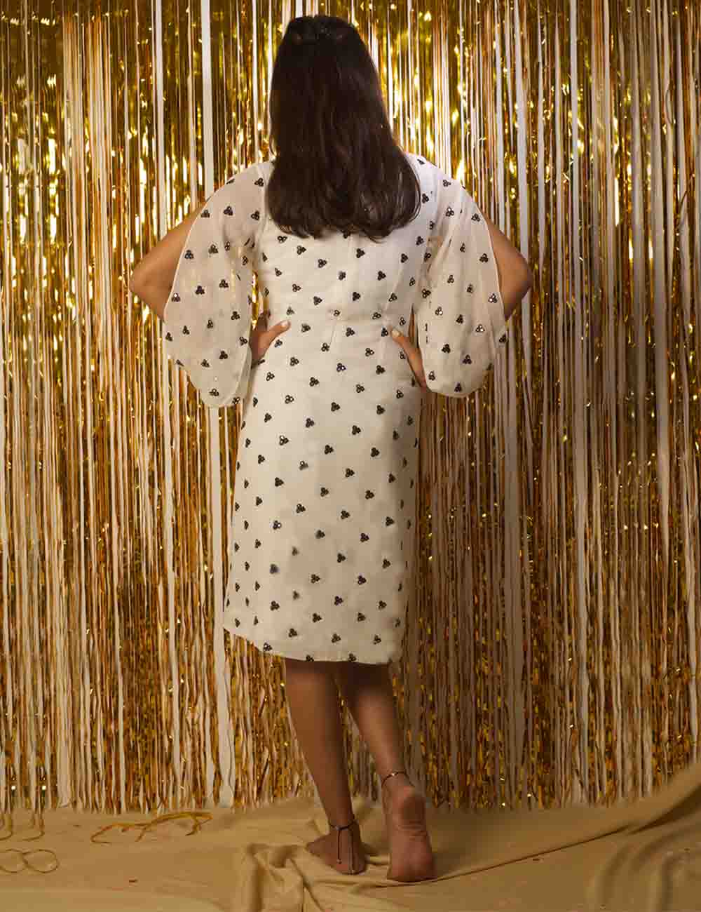 JS-SDF 4.5 Off White Booti Dress